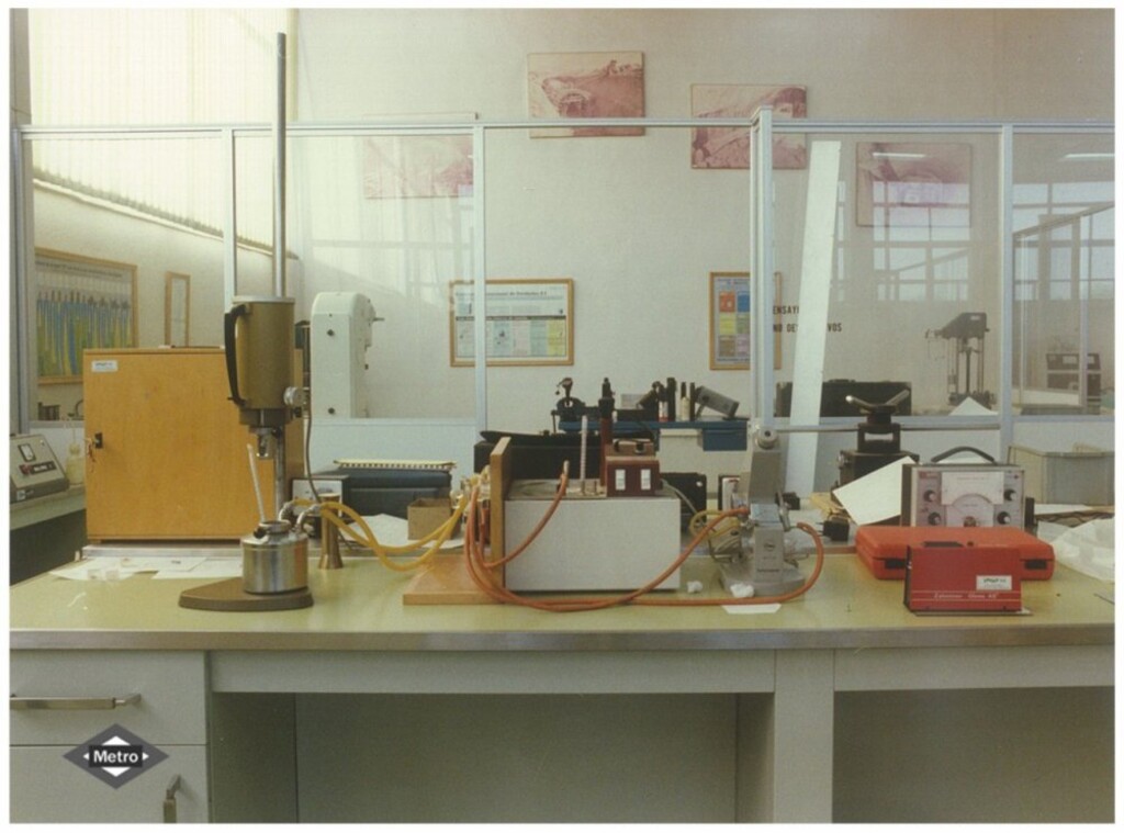 Miniatura de Taller electrónico en Canillejas