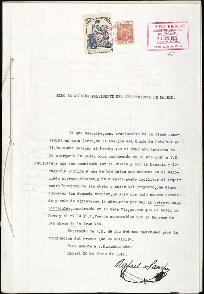 Miniatura de Solicitud de participacíón al Premio de las fincas del edificio de viviendas y oficinas promovidas por D. Rafael Sánchez. Incluye Memoria descriptiva de la construcción del edificio