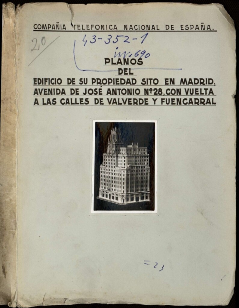 Miniatura de Obras de ampliación del edificio de la Compañía Telefónica Nacional de España por la calle Fuencarral