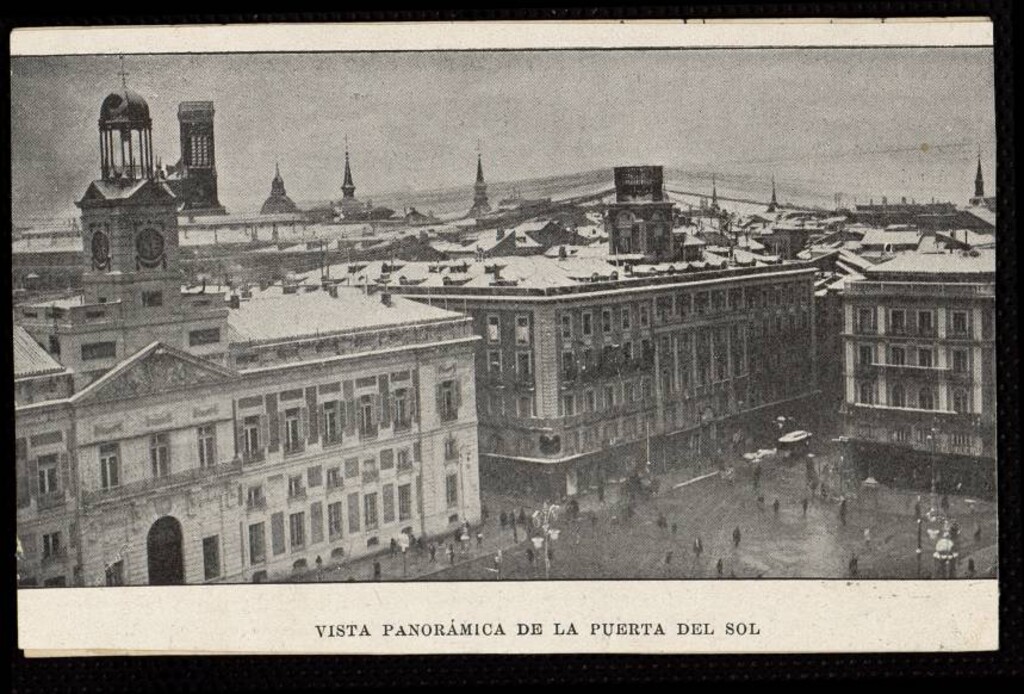 Miniatura de Vista panorámica de la Puerta del Sol
