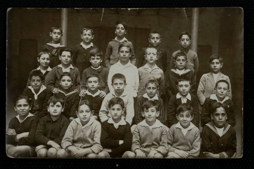 Miniatura de Grupo de alumnos del Colegio Hermanos Maristas
