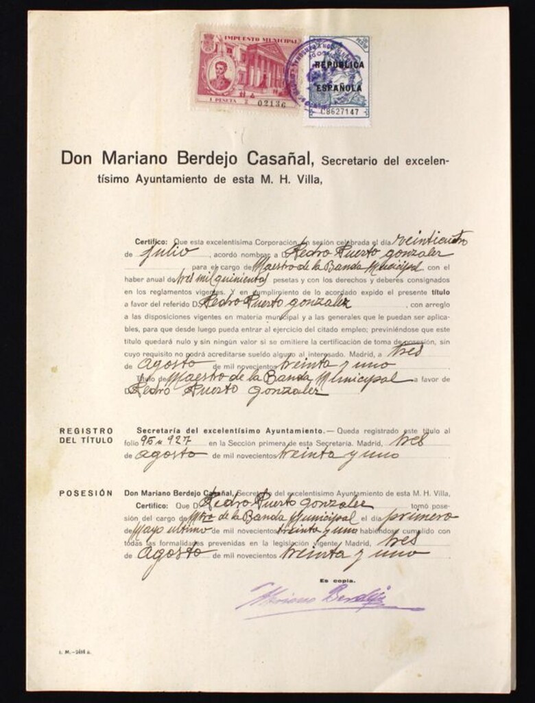 Miniatura de Título de Maestro de la Banda Municipal a favor de D. Pedro Puerto González y certificación de la toma de posesión de su cargo