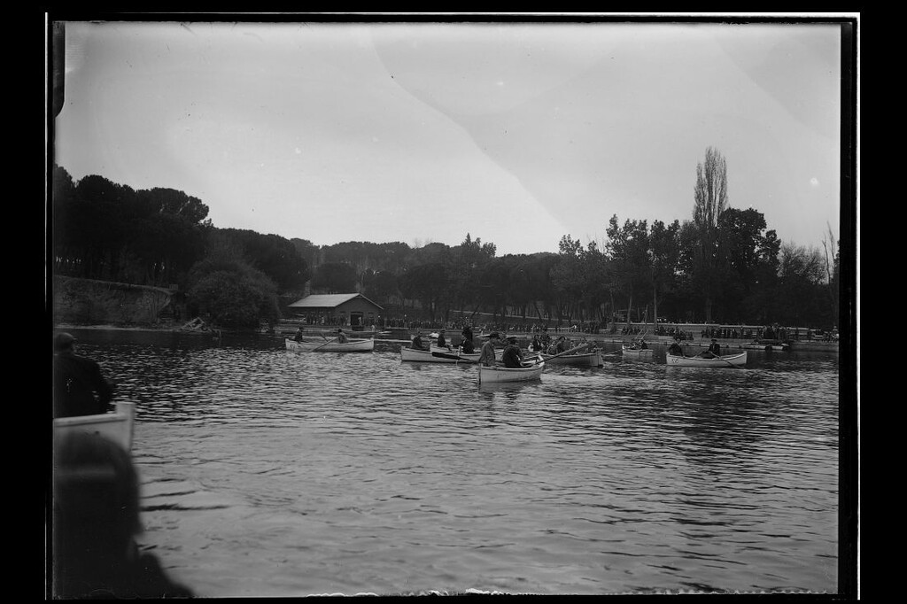 Miniatura de Barcas de recreo en el Lago de la Casa de Campo