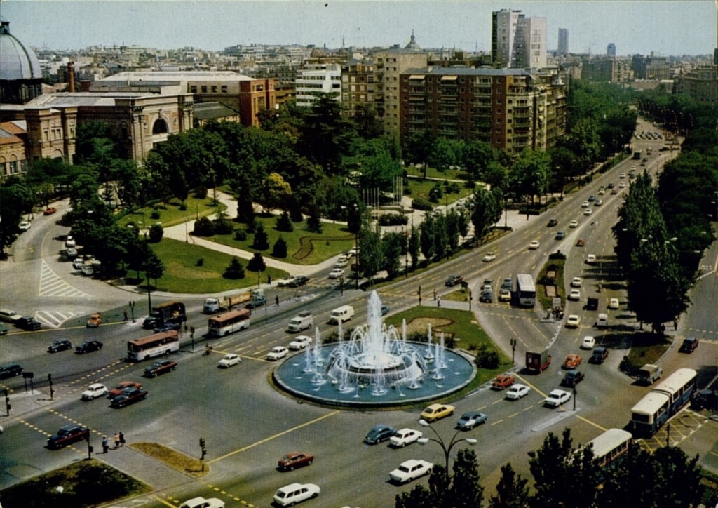 Miniatura de Plaza de San Juan de la Cruz y Paseo Castellana