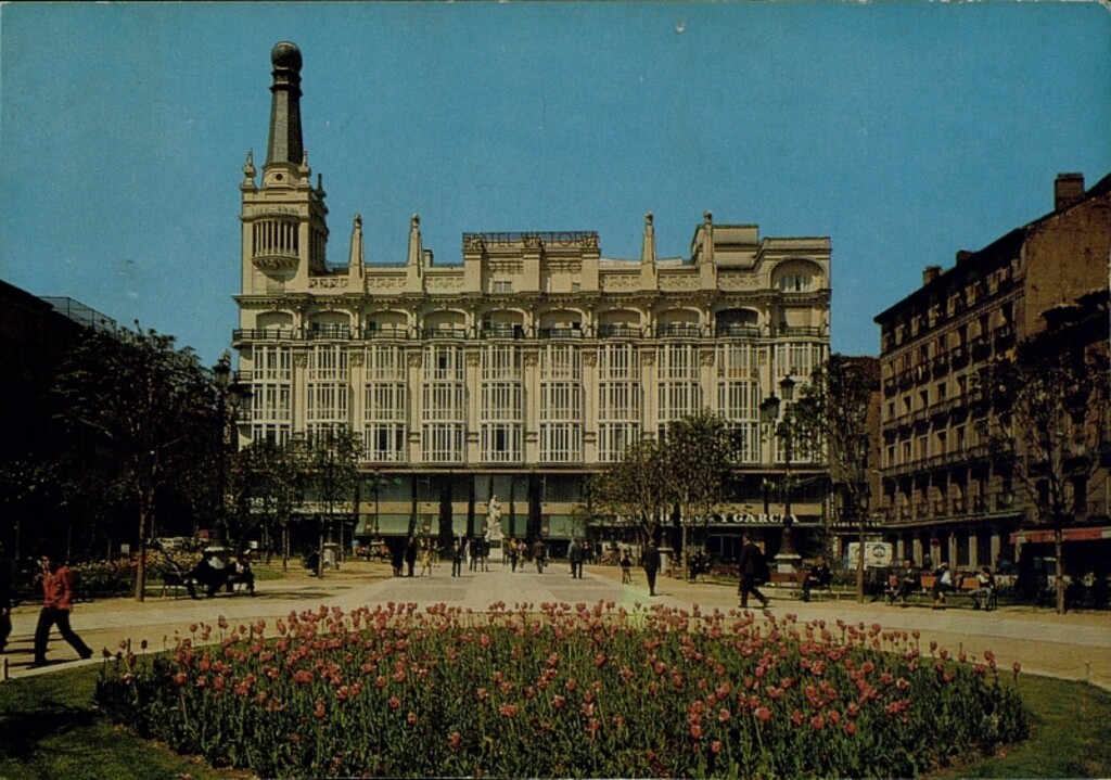 Miniatura de Plaza de Santa Ana. Hotel Reina Victoria