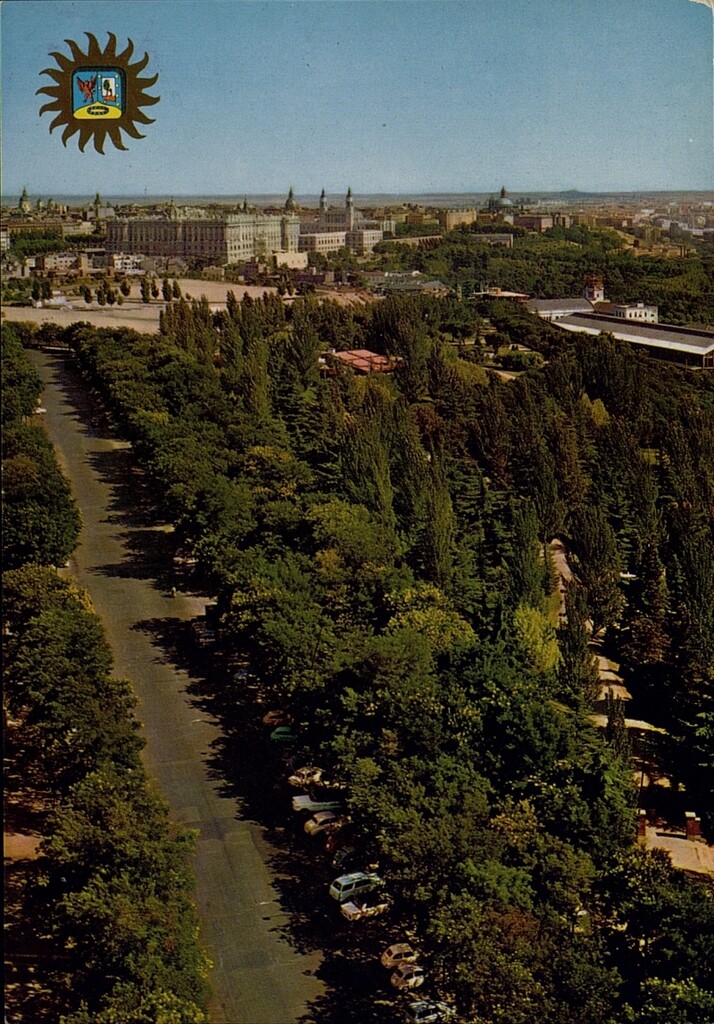 Miniatura de Paseo de Rosales y Palacio Nacional