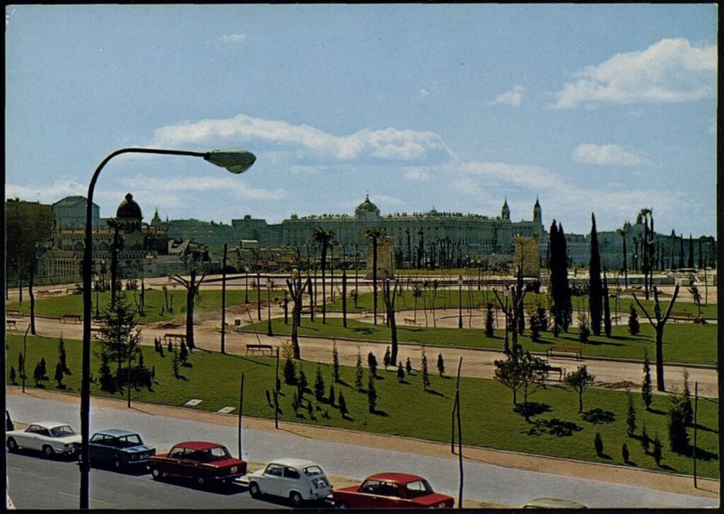 Miniatura de Parque de la Montaña y Palacio Real