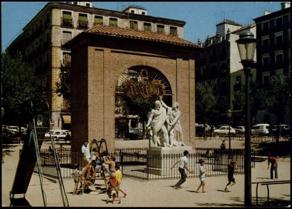 Miniatura de Plaza del Dos de Mayo