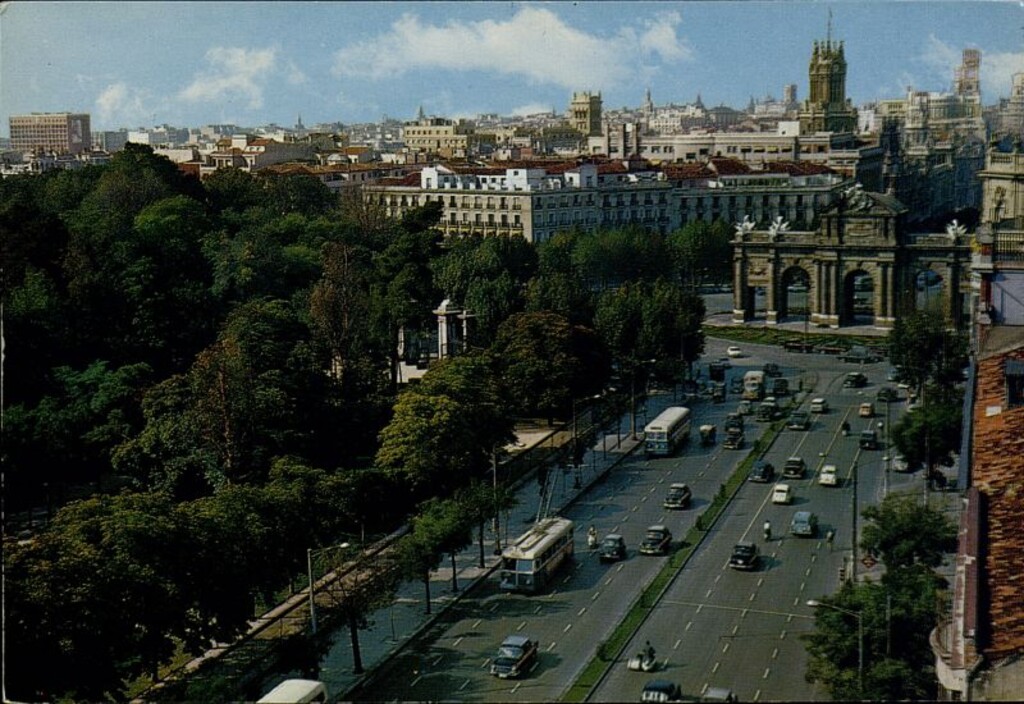 Miniatura de Panorámica de la calle Alcalá
