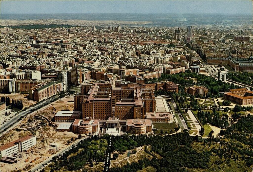 Miniatura de Vista aérea de la Ciudad Universitaria