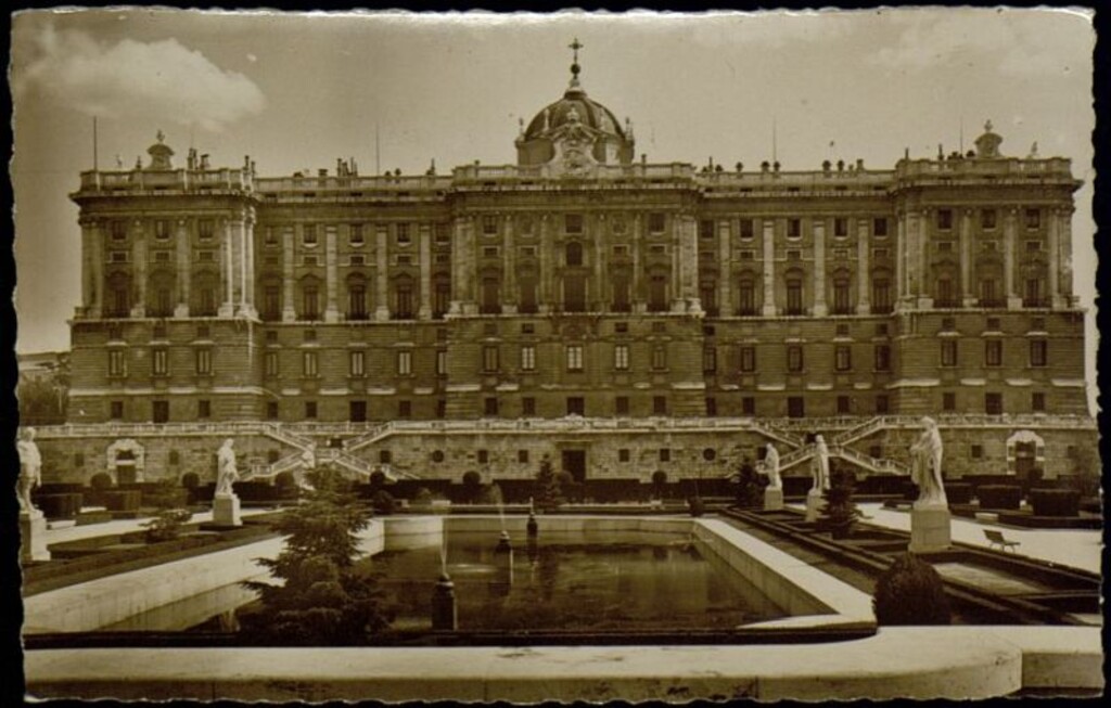 Miniatura de Palacio Nacional y Jardines
