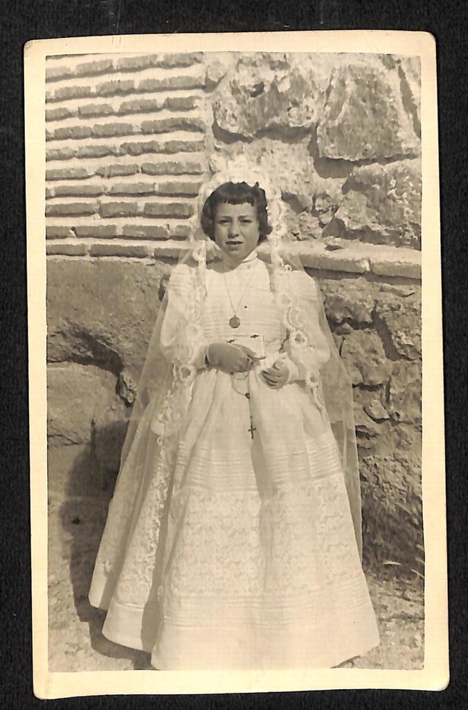 Miniatura de Primera comunión de Pilar Áñez