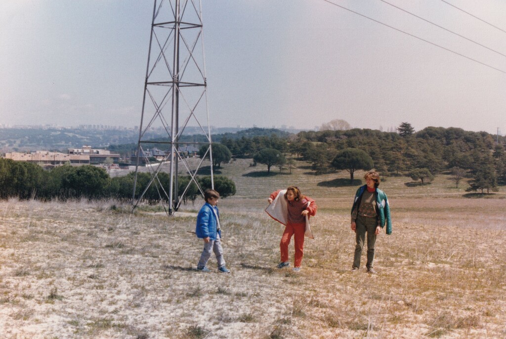 Miniatura de María, Diana y Pablo en la vaguada del arroyo del Galbán