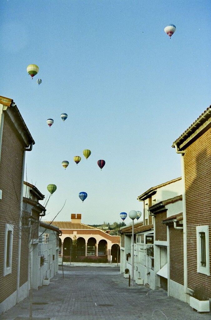 Miniatura de Los globos aerostáticos dan una nota de color