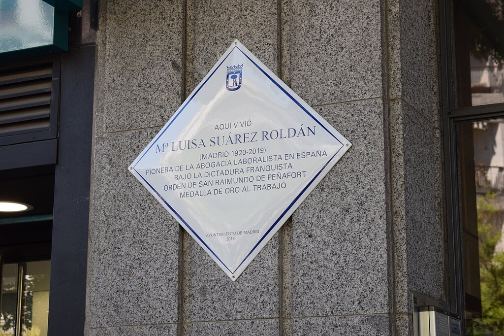 Miniatura de María Luisa Suárez Roldán