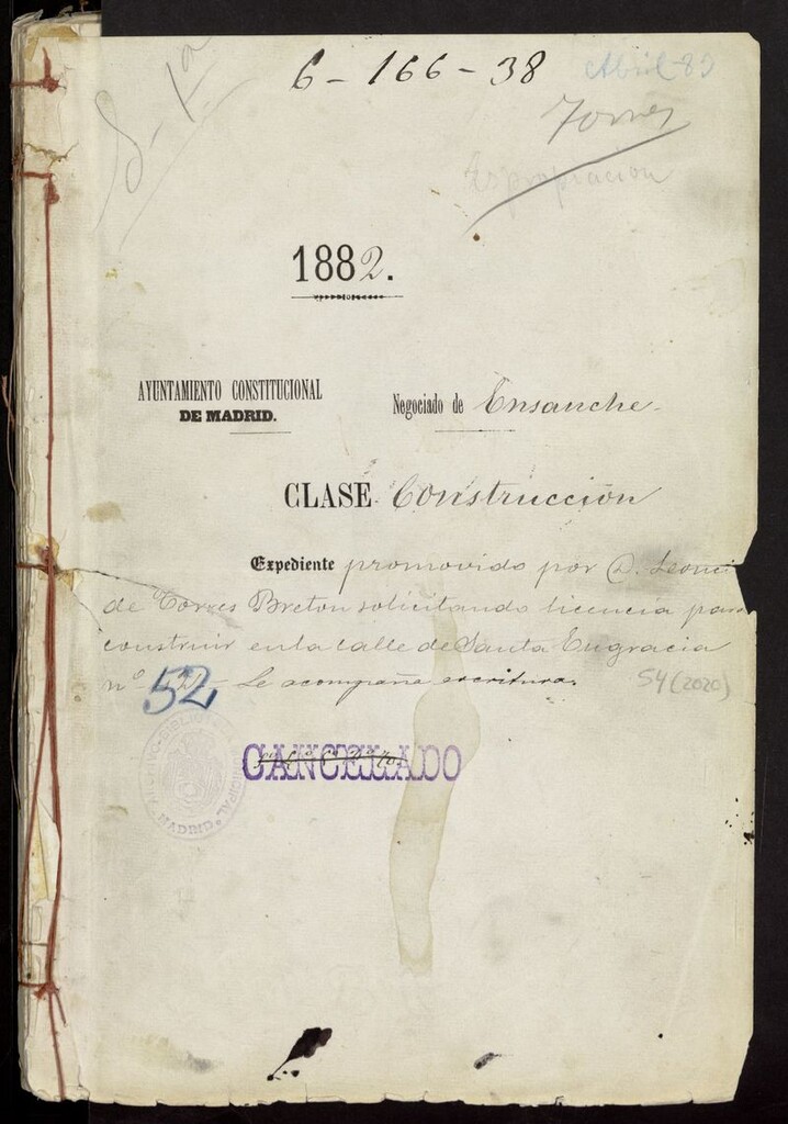 Miniatura de D. Leoncio de Torres Bretón solicitando licencia para construir en calle Santa Engracia nº 52