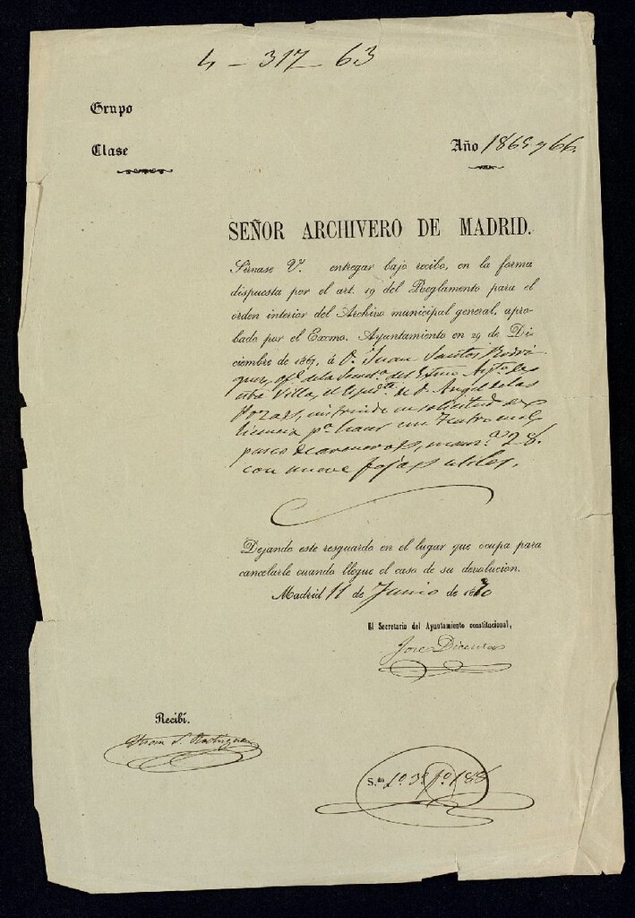 Miniatura de D. Juan Santos Rodríguez, en solicitud de licencia para hacer un Teatro.