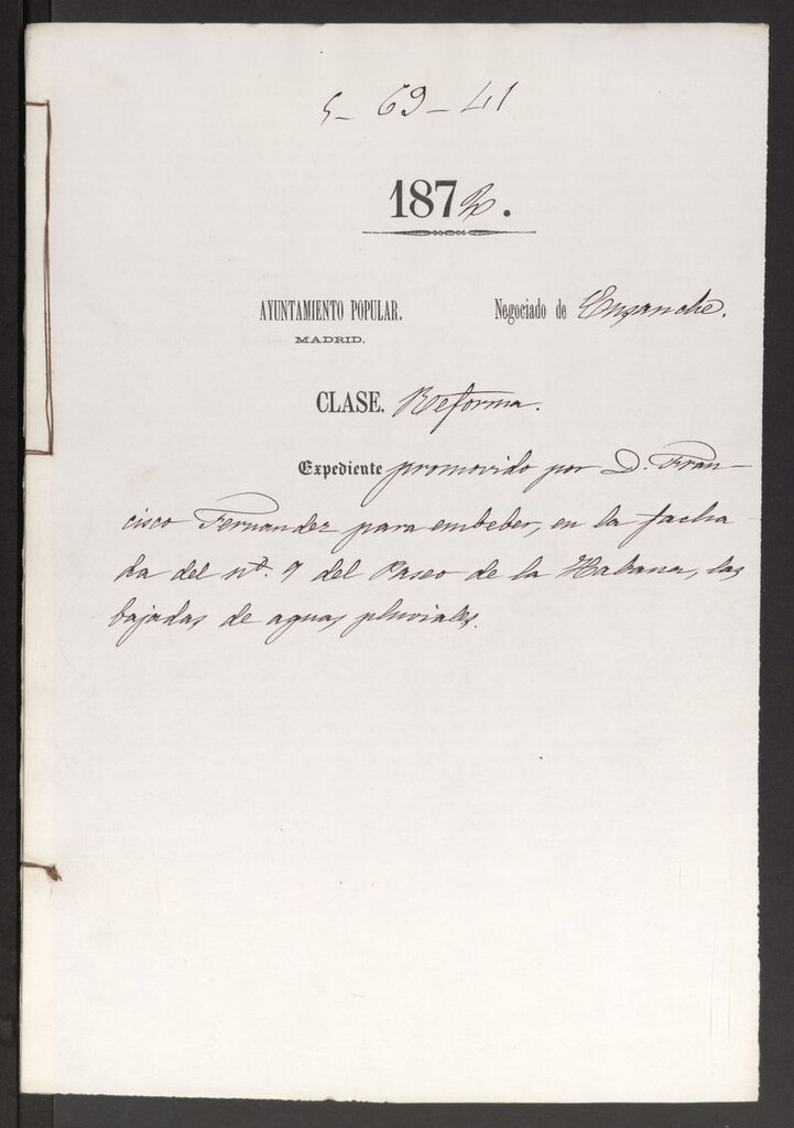 Miniatura de D. Francisco Fernández, para embeber, en la fachada del nº 7 del Paseo de la Habana, las bajadas de agua pluviales.