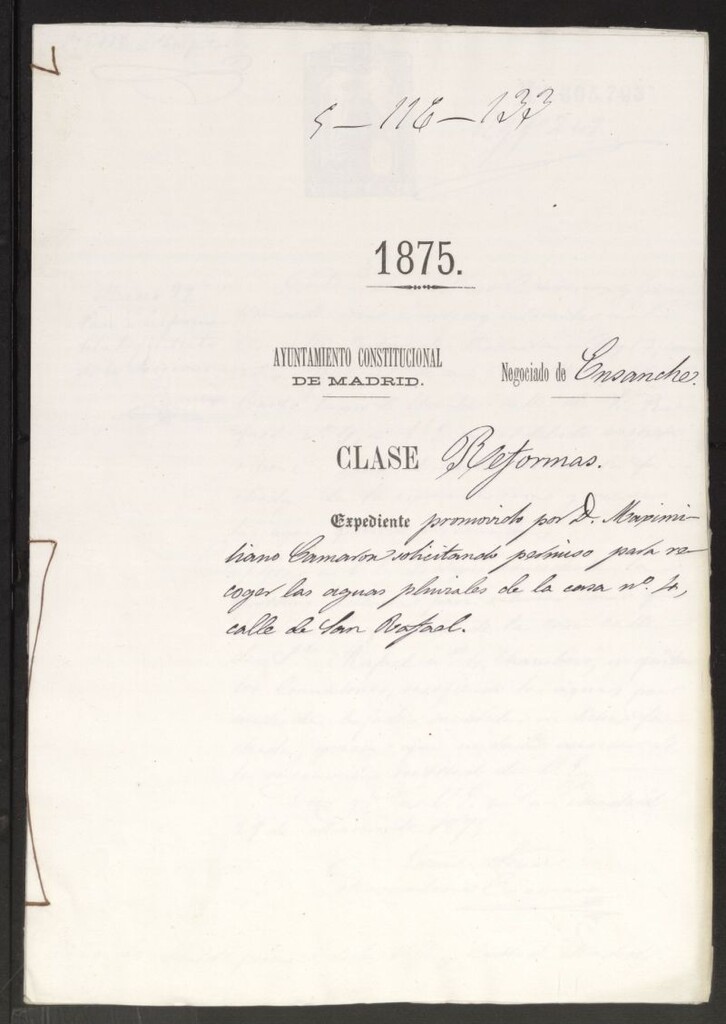 Miniatura de D. Maximiliano Camarón, solicitando permiso para recoger las aguas pluviales de la casa nº 4, calle de San Rafael.