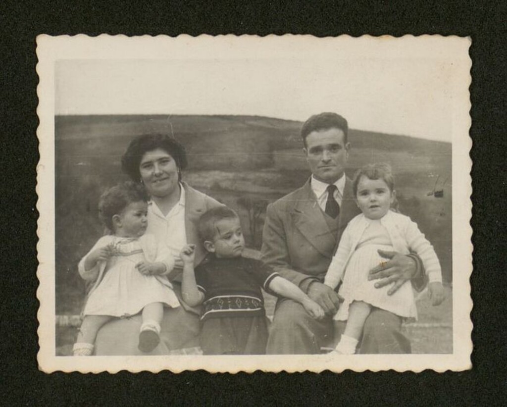 Miniatura de Bea y su familia