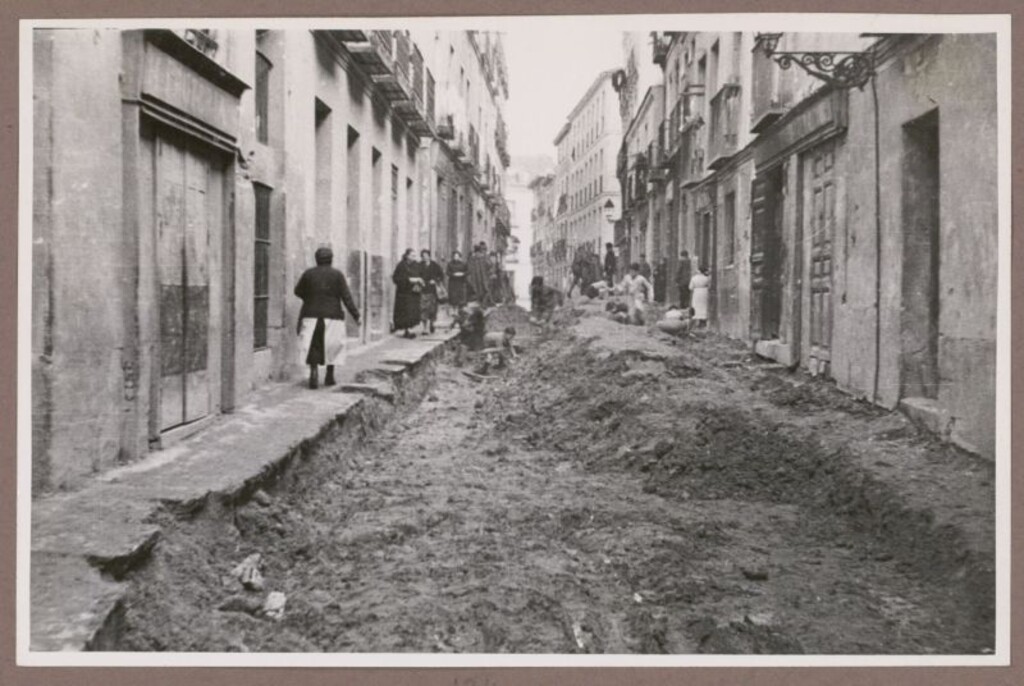 Miniatura de Calle de Caravaca en obras