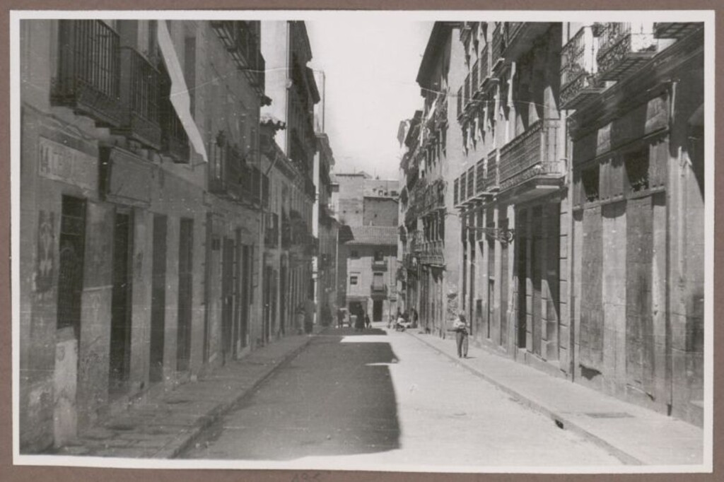 Miniatura de Calle de la Esperanza asfaltada