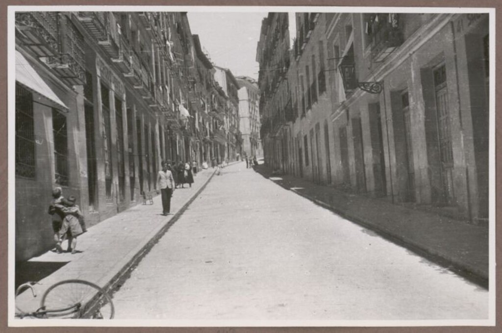 Miniatura de Calle de Buenavista asfaltada