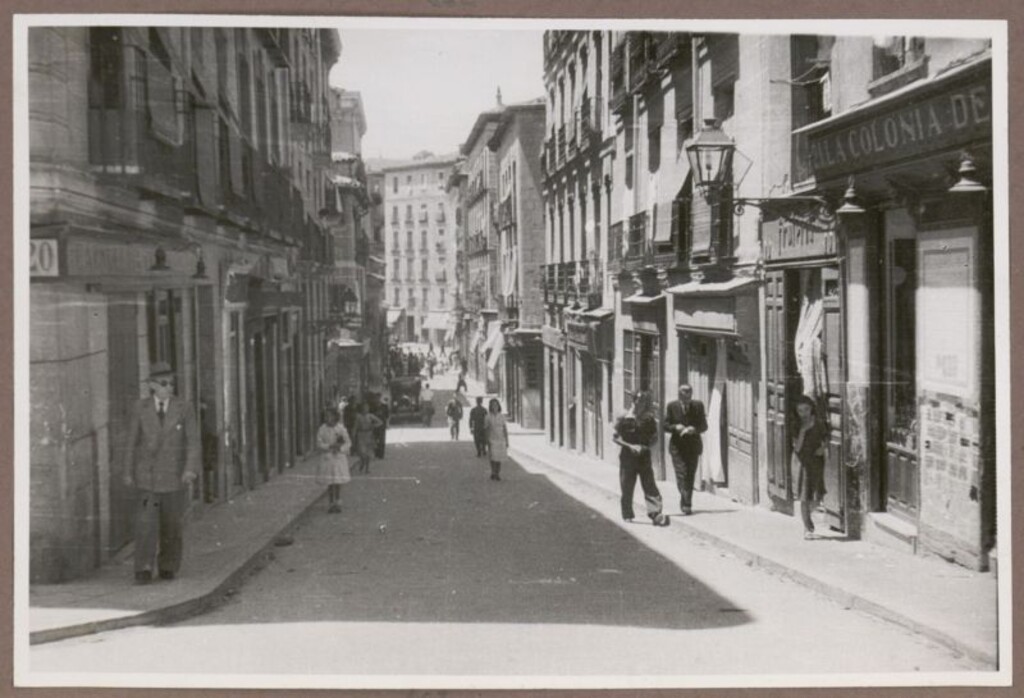 Miniatura de Calle de la Fe asfaltada