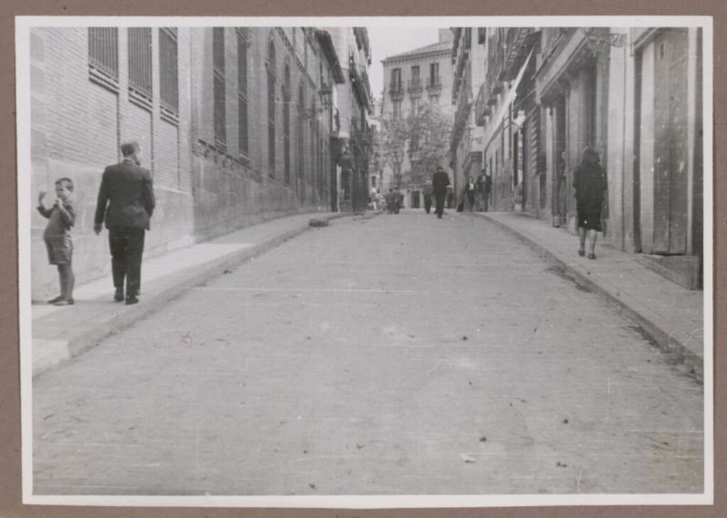 Miniatura de Calle de San Andrés asfaltada