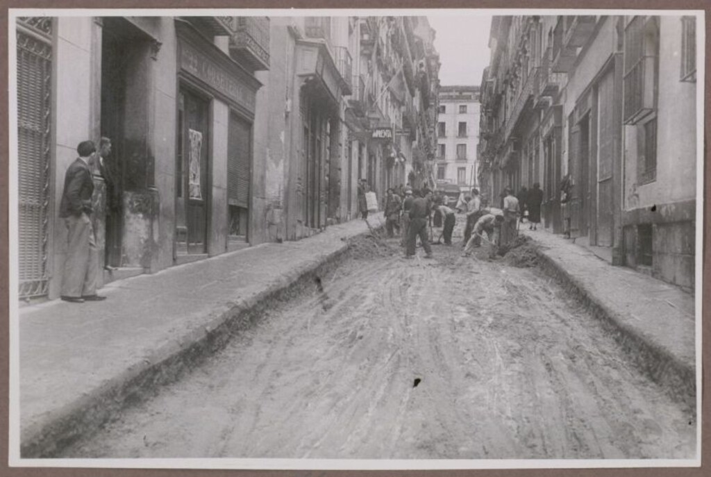 Miniatura de Calle de Relatores en obras