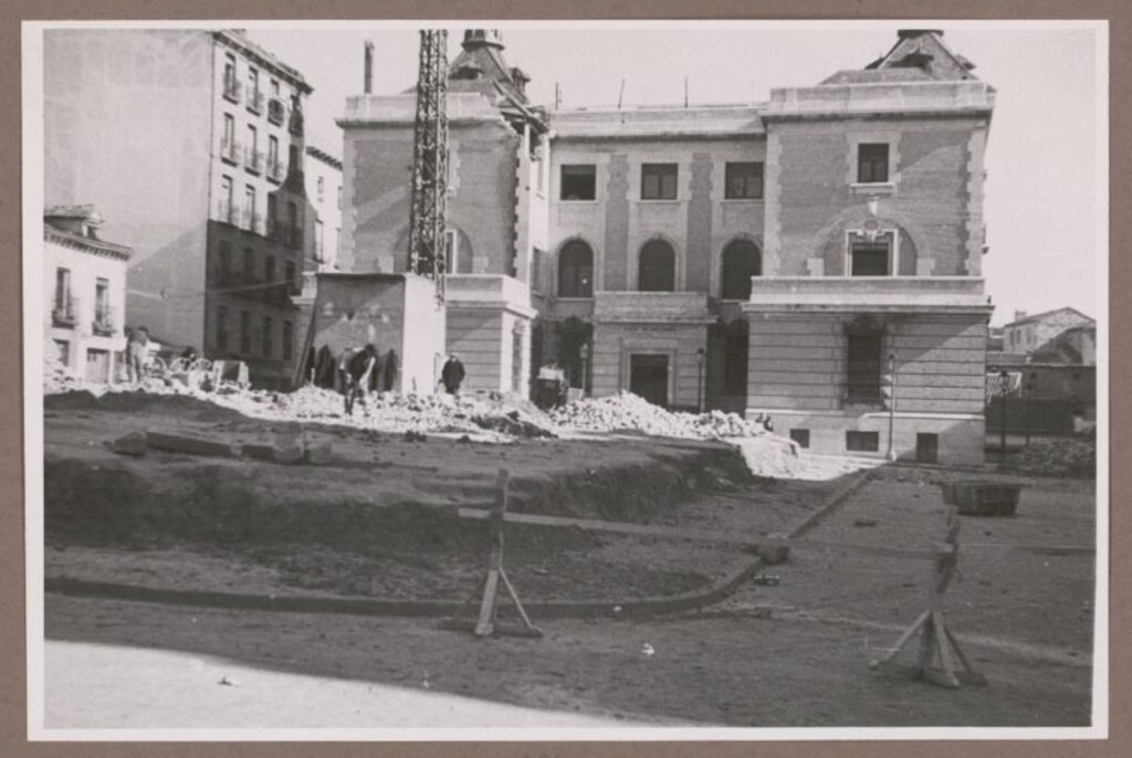 Miniatura de Plaza de Antonio Zozaya en obras