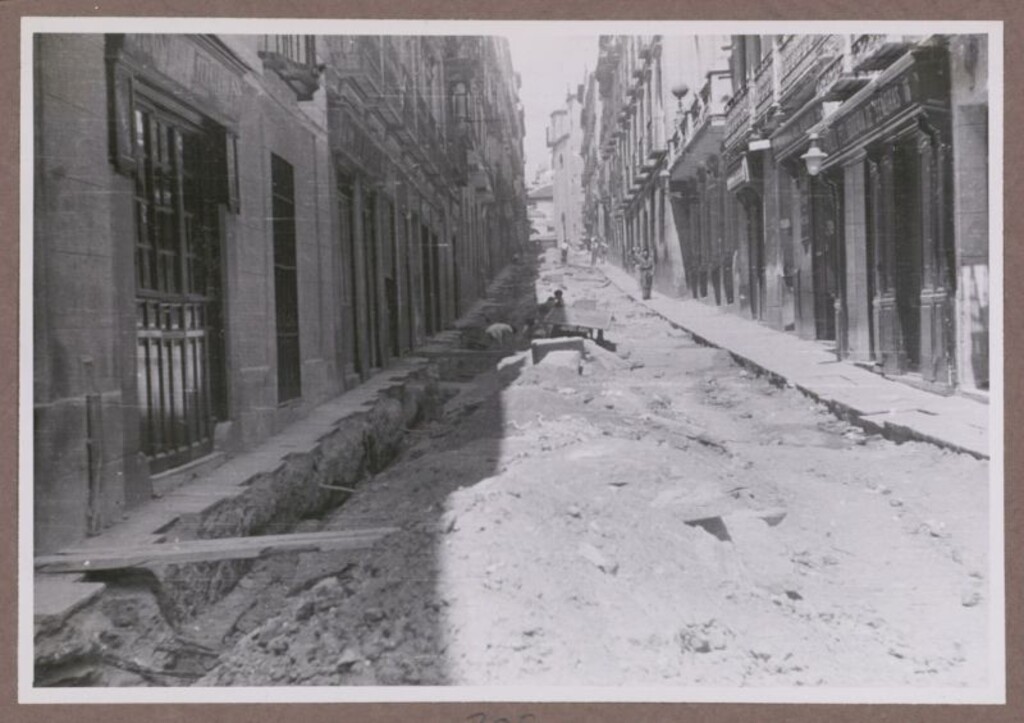 Miniatura de Calle del Barco en obras