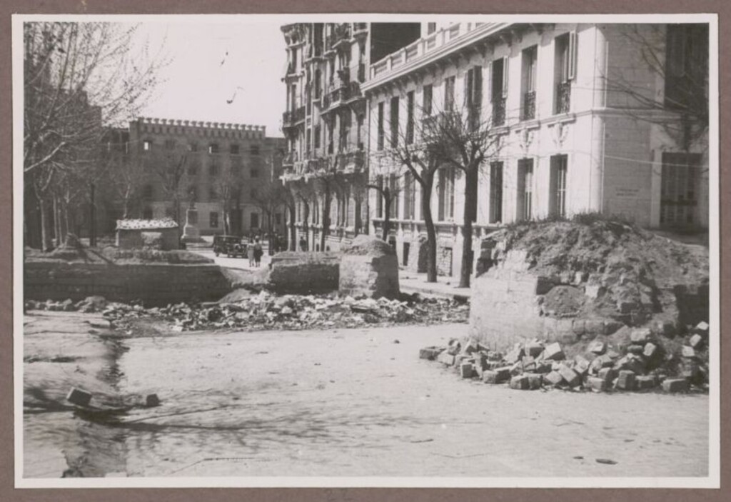 Miniatura de Calle de José Cañizares con tapia