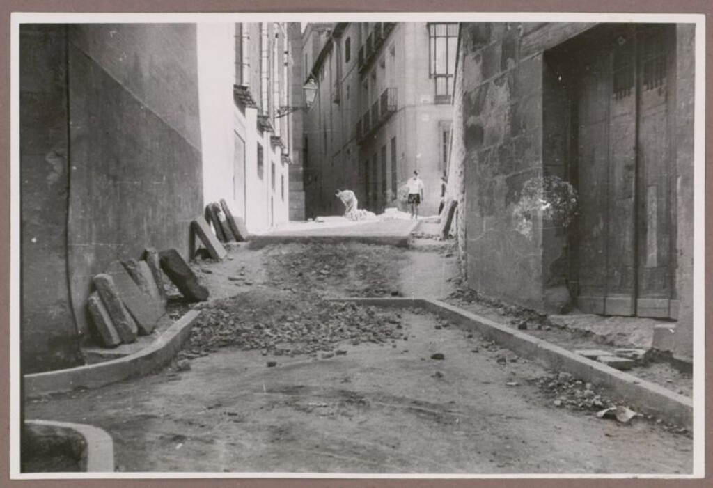 Miniatura de Calle del Cordón en obras