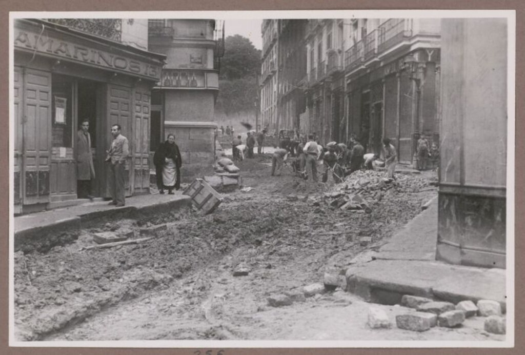 Miniatura de Calle de las Minas en obras