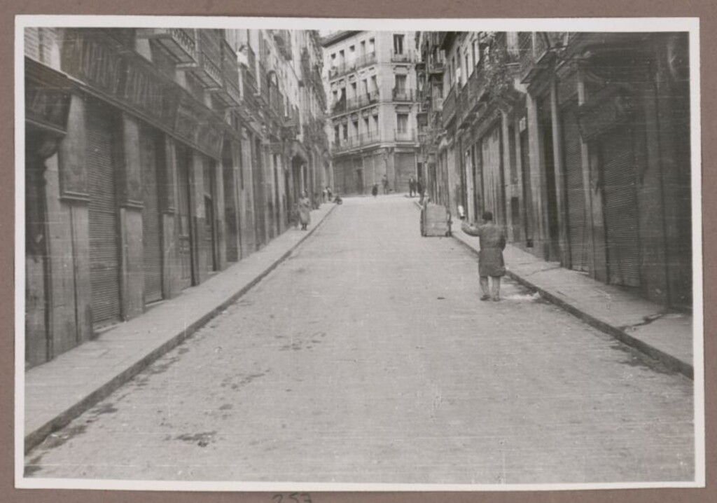 Miniatura de Calle de las Minas asfaltada
