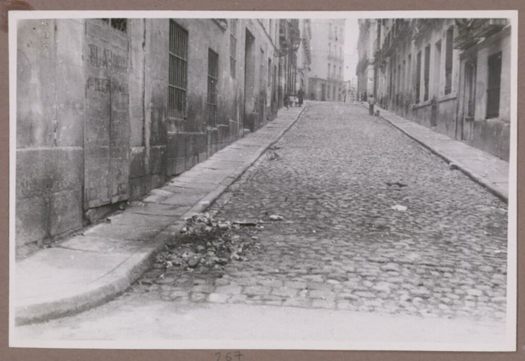 Miniatura de Calle de Sta. Lucía asfaltada