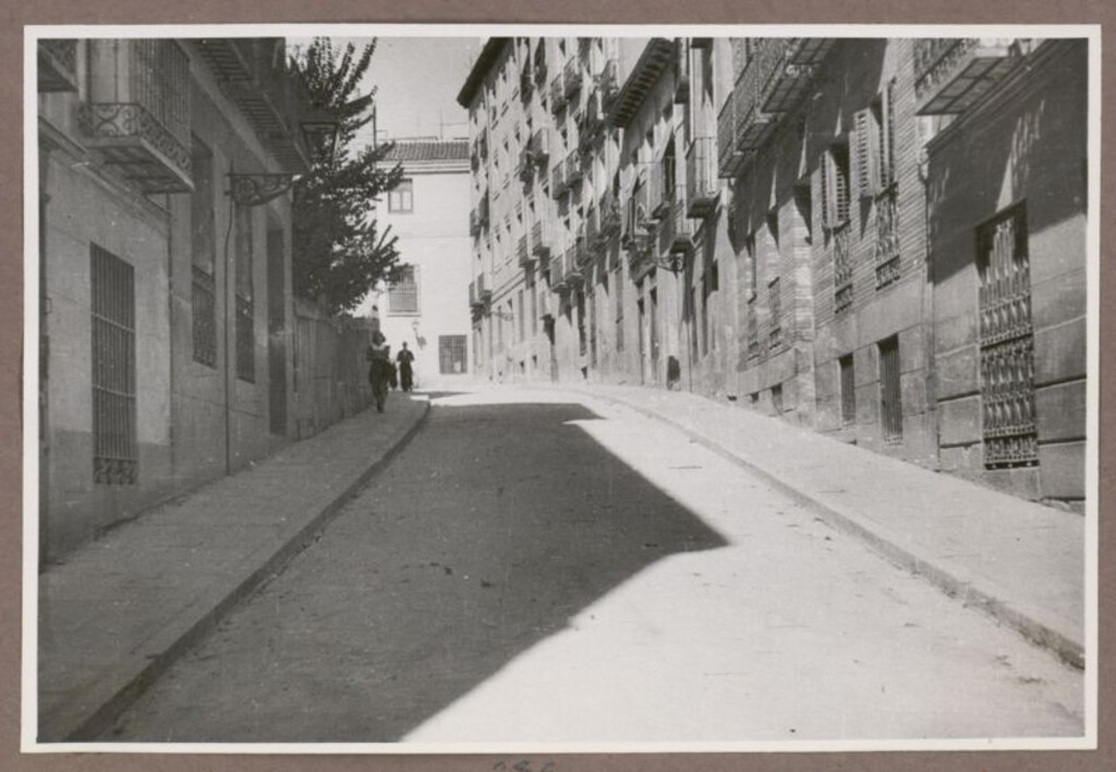Miniatura de Calle del Gobernador asfaltada