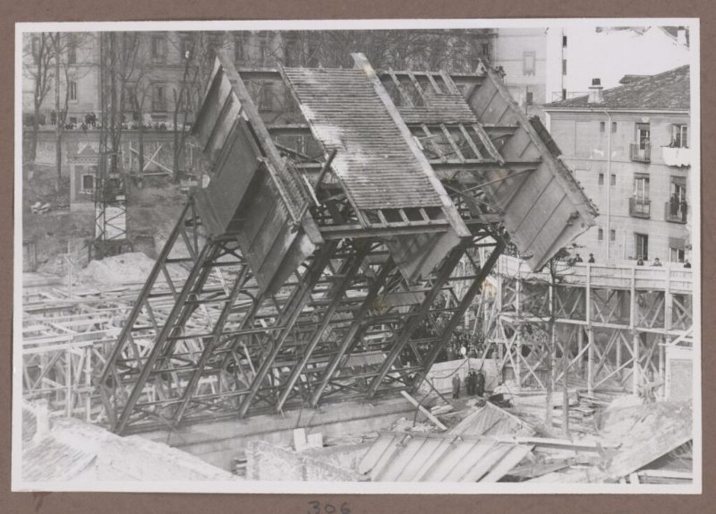 Miniatura de Derribo de basamentos, pilas y estribos del viejo Viaducto sobre la calle de Segovia
