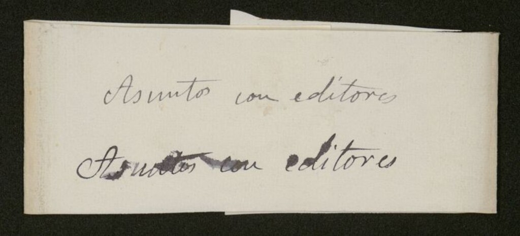 Miniatura de Fajín o vitela utilizado para agrupar las cartas a los editores de Rosario Acuña