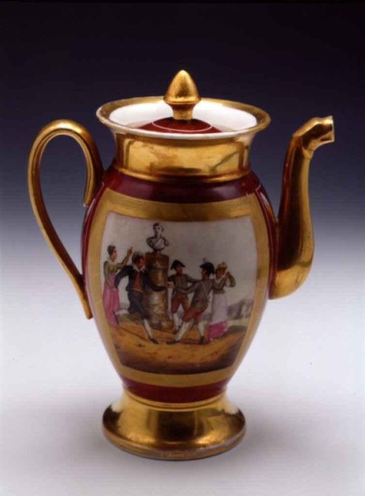 Miniatura de Cafetera decorada con tema alusivo a la Constitución de 1812