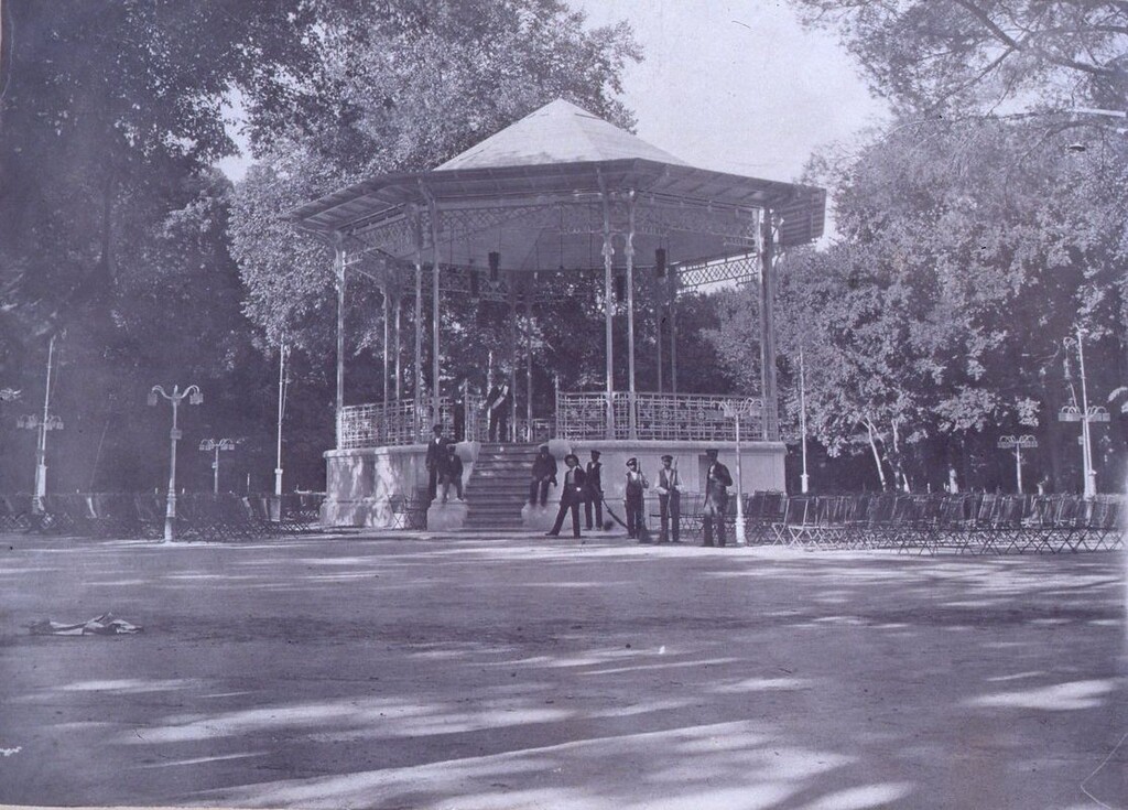 Miniatura de Kiosco de música del parque del Retiro