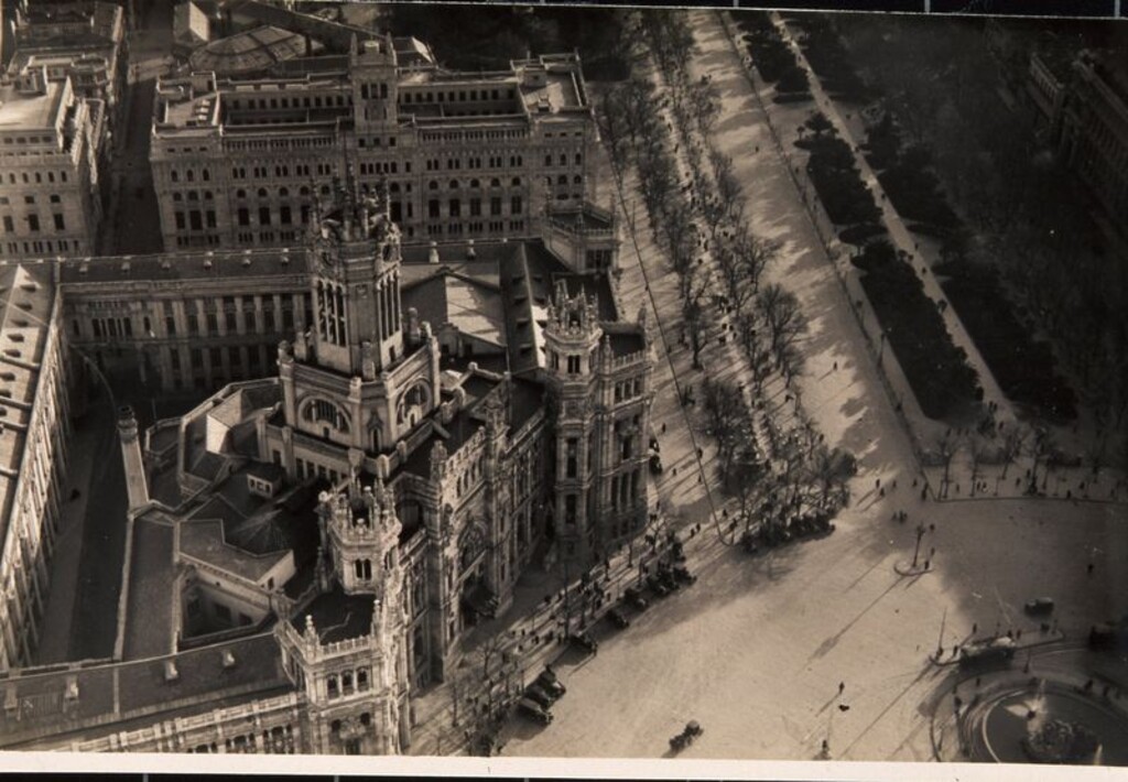 Miniatura de Palacio de Comunicaciones y Prado