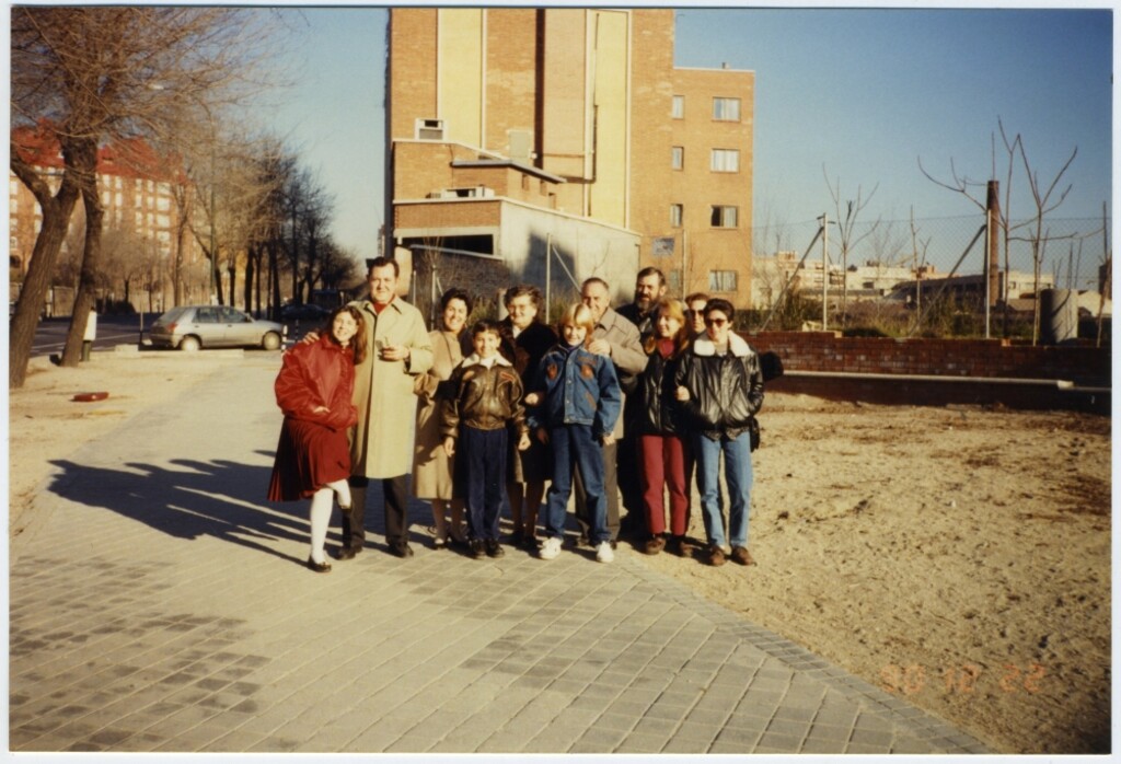 Miniatura de Los Clemente Bustamante en la Plaza de Ortega y Munilla