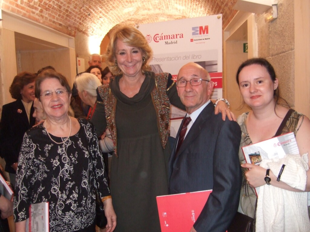 Miniatura de Libro homenaje a los comercios centenarios de Madrid