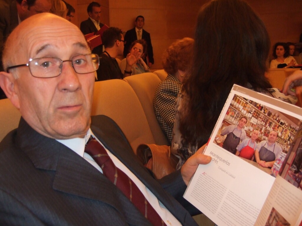 Miniatura de Presentación del libro "Generaciones de comerciantes, un viaje en el tiempo"