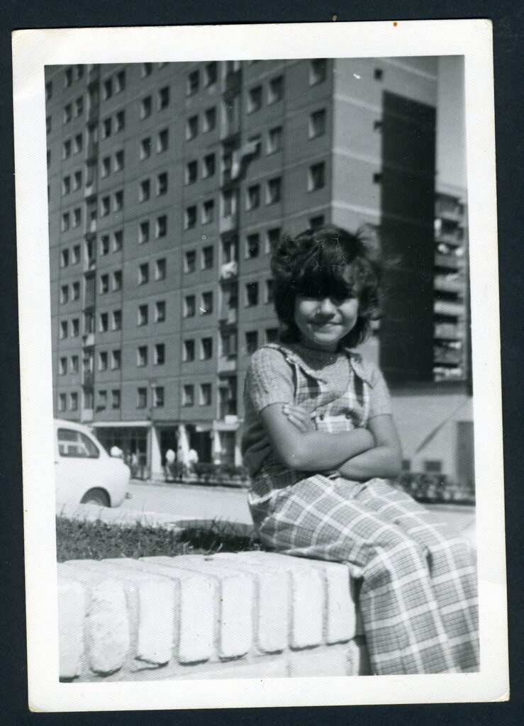Miniatura de La pequeña Charo en la calle de Quero