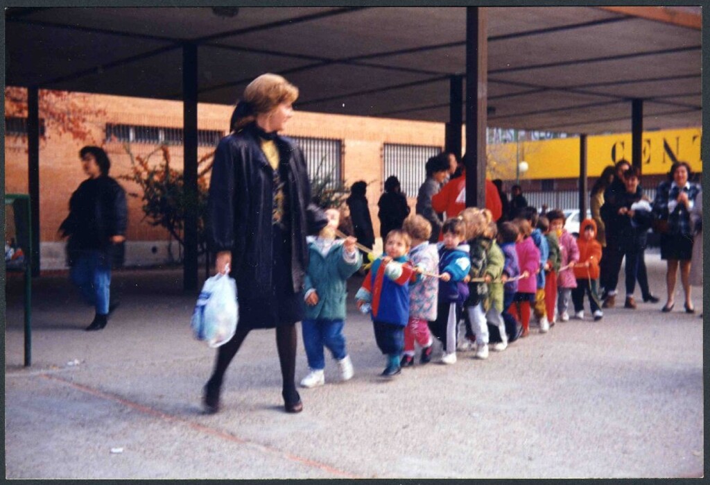 Miniatura de En la fila del Colegio La Latina