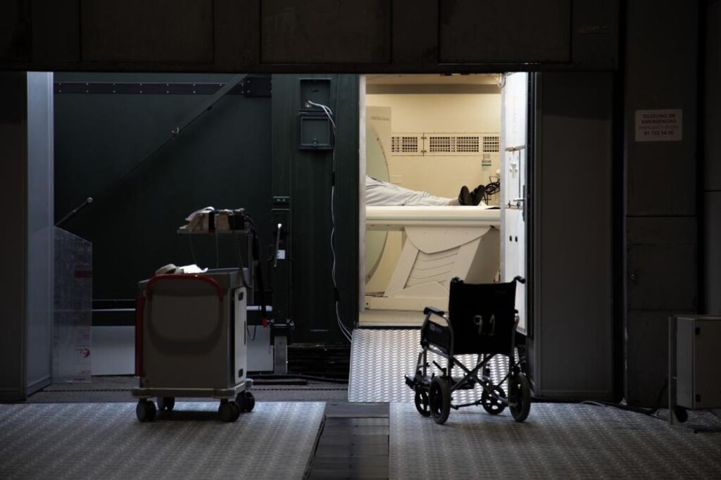 Miniatura de Búnker del hospital de campaña de IFEMA para TACS
