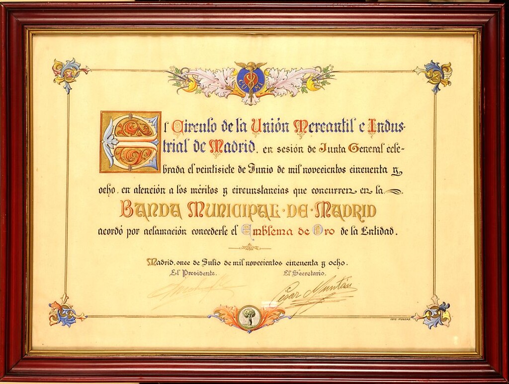 Miniatura de Diploma de concesión del Emblema de Oro del Círculo de la Unión Mercantil e Industrial de Madrid